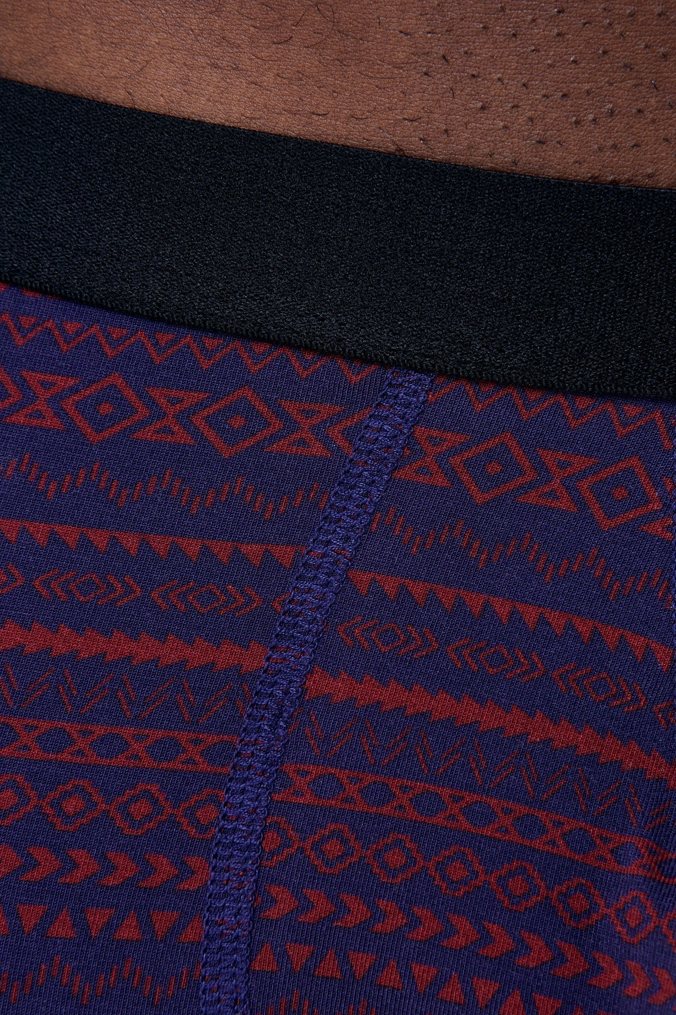 2121-084 | Herren Trunkshorts - Tibetrot/Navy Geometrisch