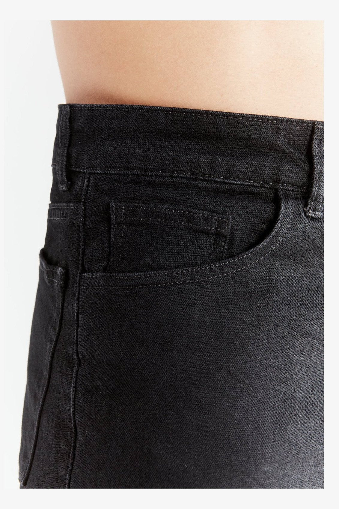 MU1010-104 | Herren Carrot Fit - Coal Black