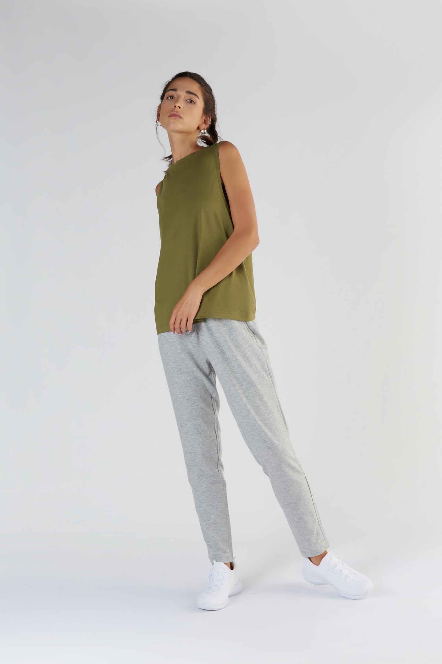 T1211-13 | TENCEL™ Active Damen Top hochgeschlossen - Olive