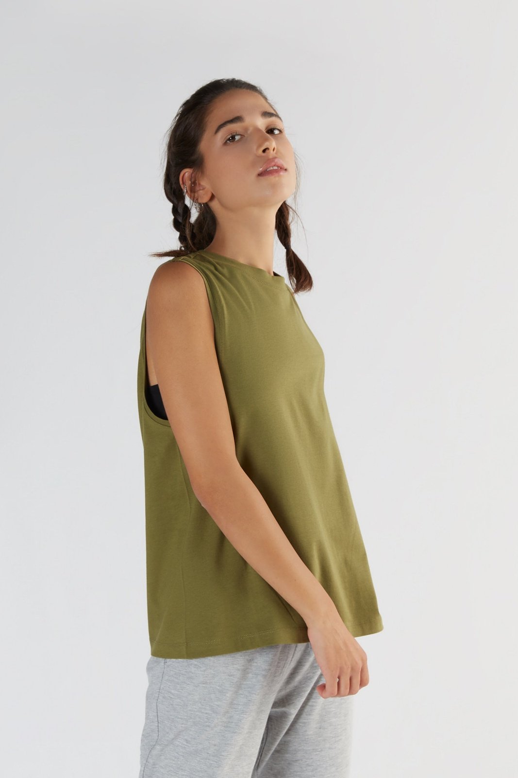 T1211-13 | TENCEL™ Active Damen Top hochgeschlossen - Olive