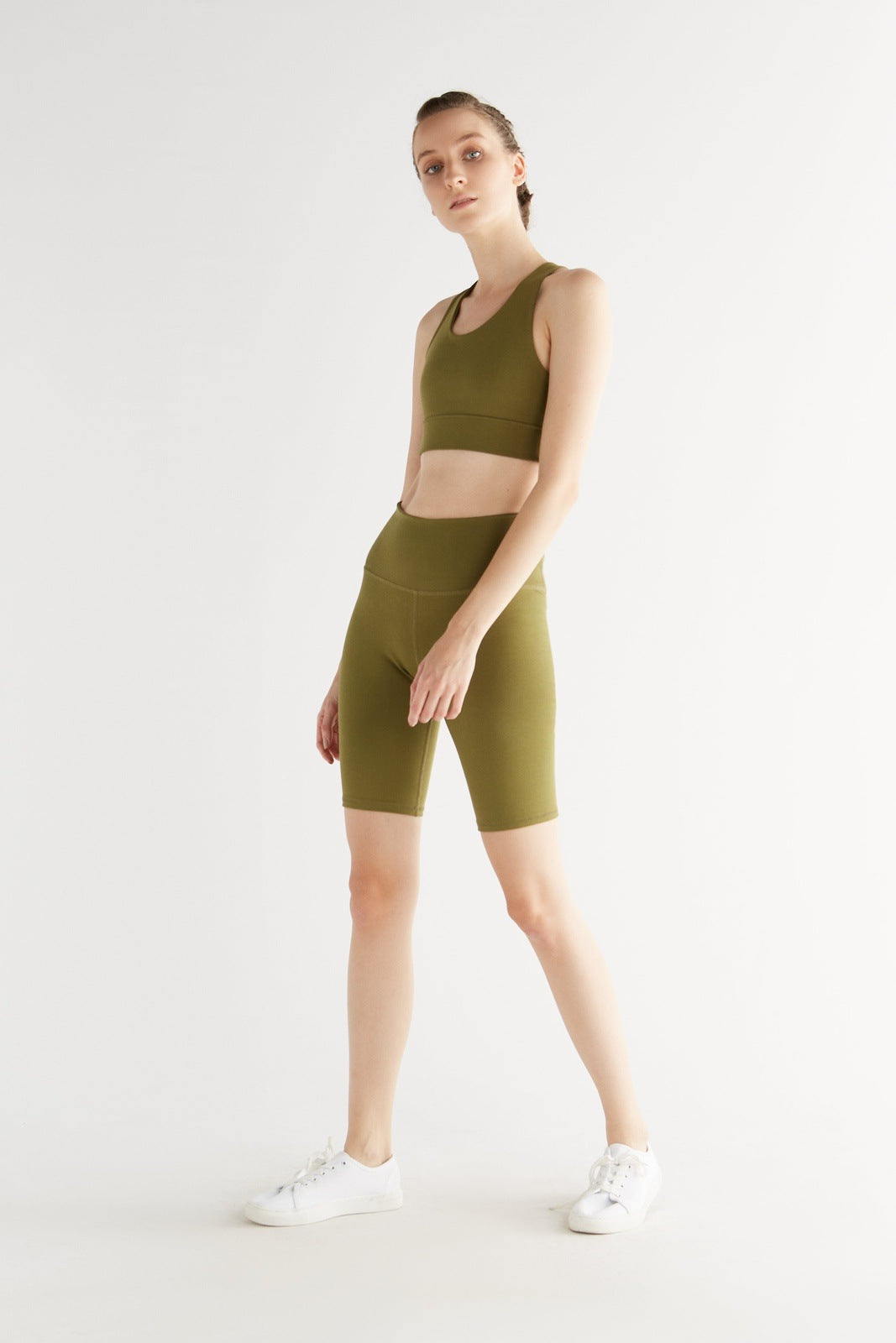 T1331-13 | Damen Fit Shorts - Olive