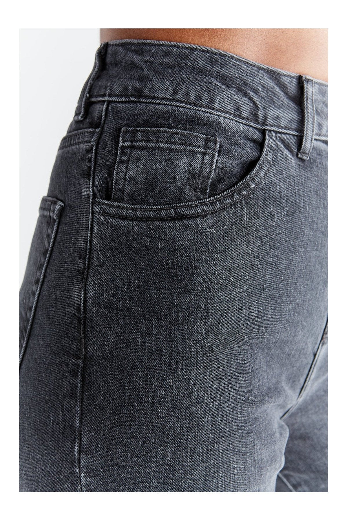 WN1010-145 | Damen Mom Fit - Carbon Gray