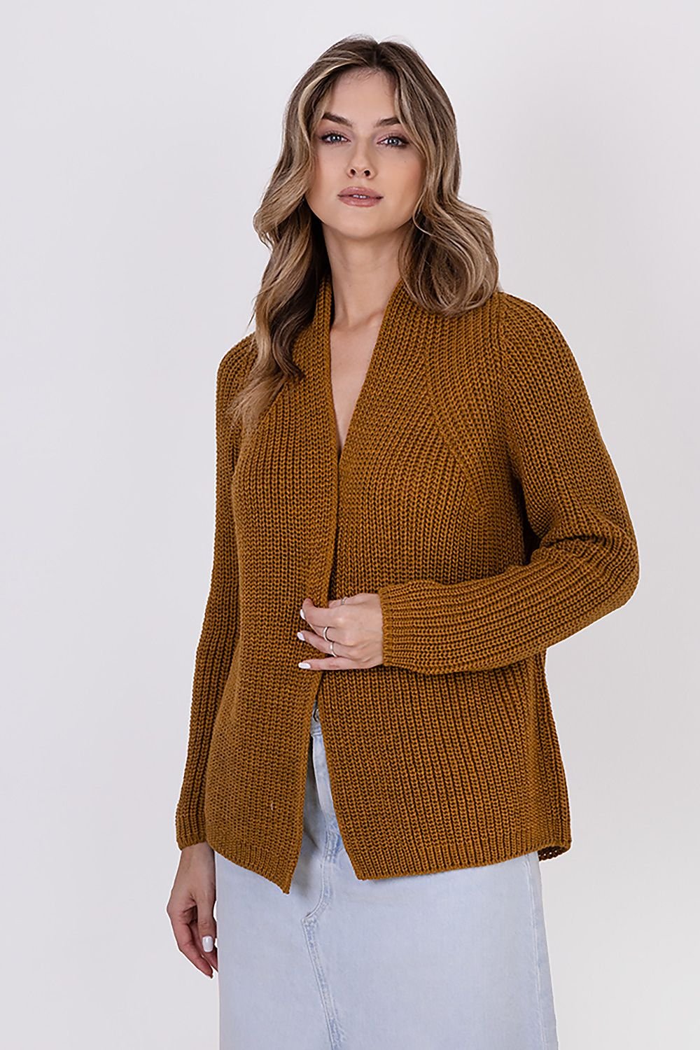 Cardigan model 187249 MKM