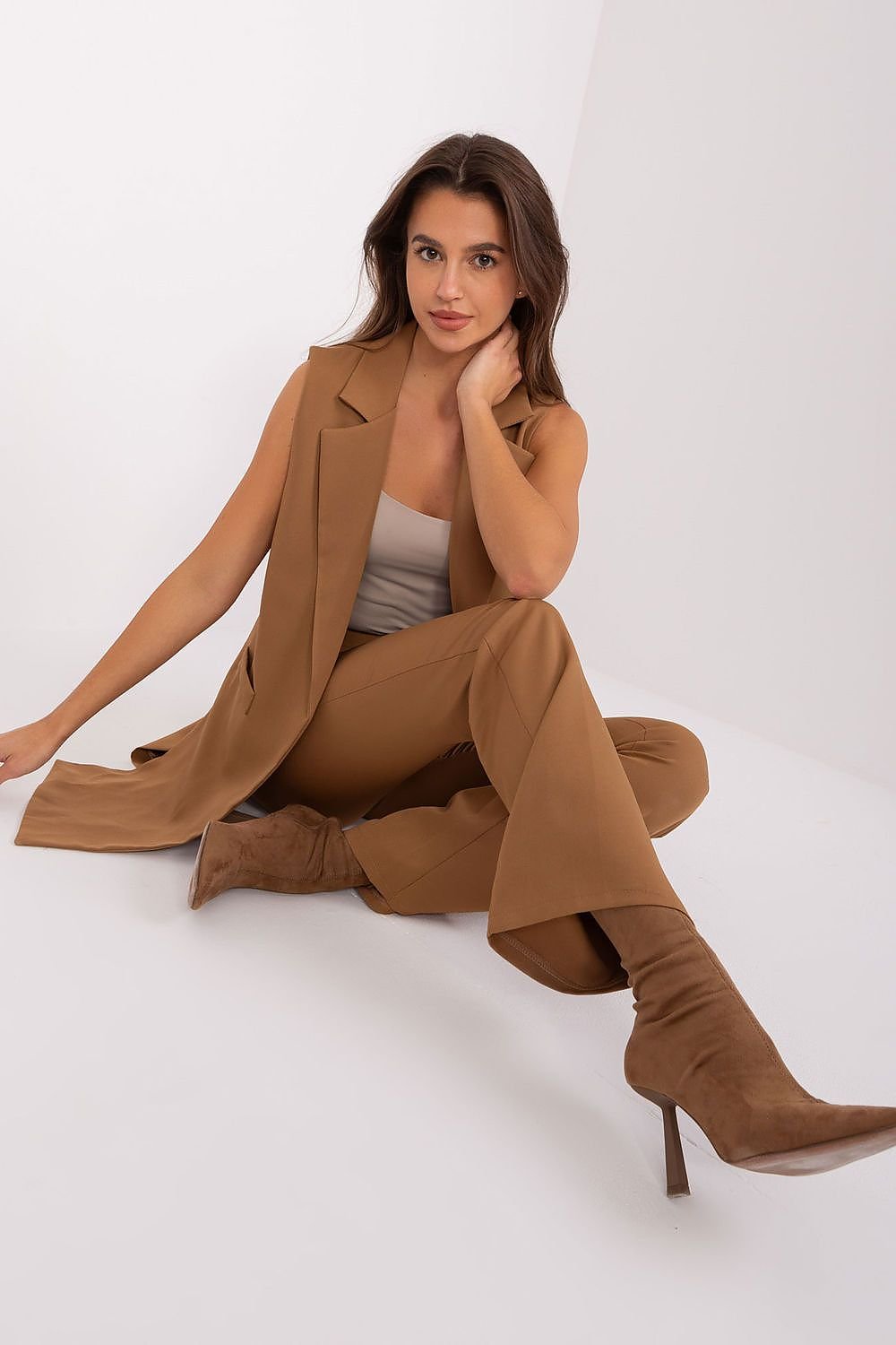 Women trousers model 187460 Italy Moda