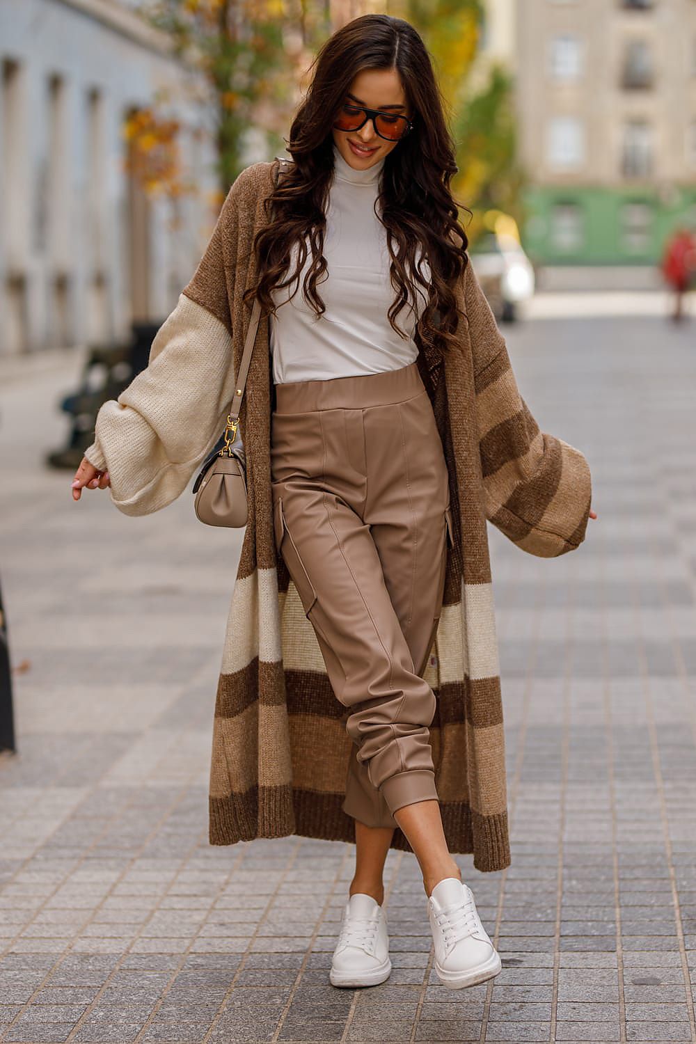 Cardigan model 188585 Miss City Official