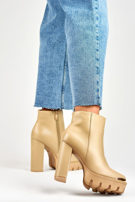 Heel boots model 189134 PRIMO