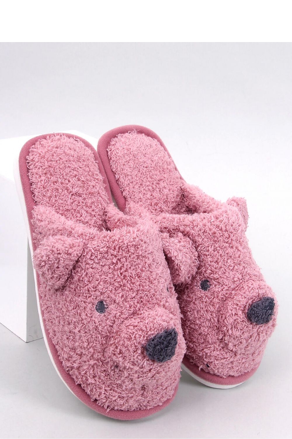 Slippers model 189974 Inello 