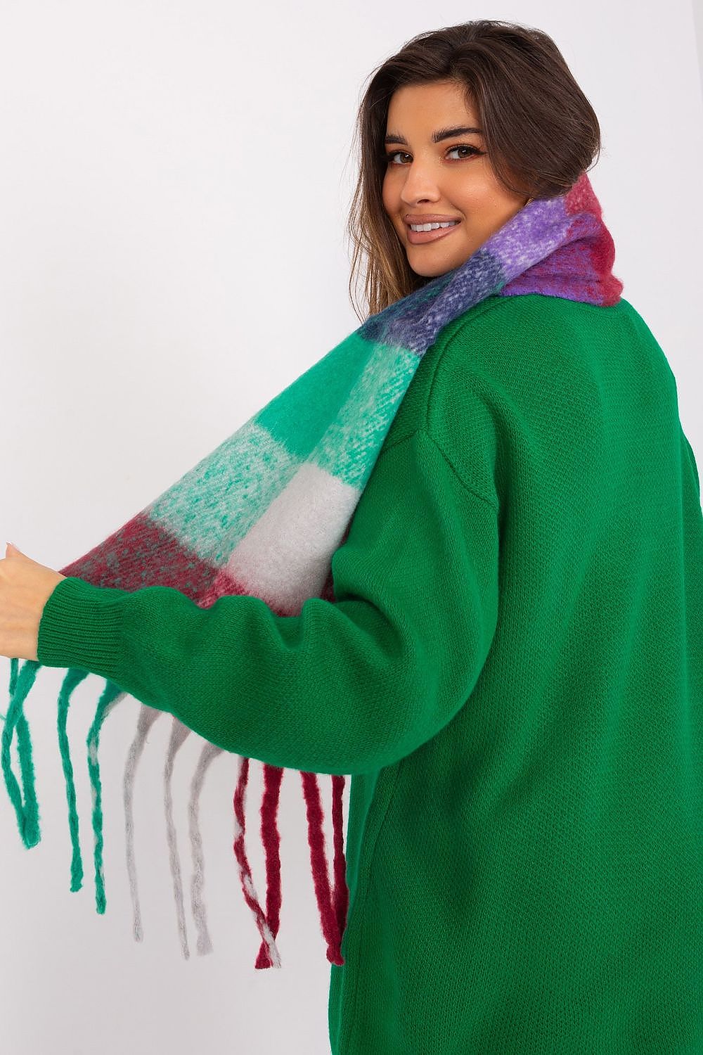 Shawl model 191722 AT