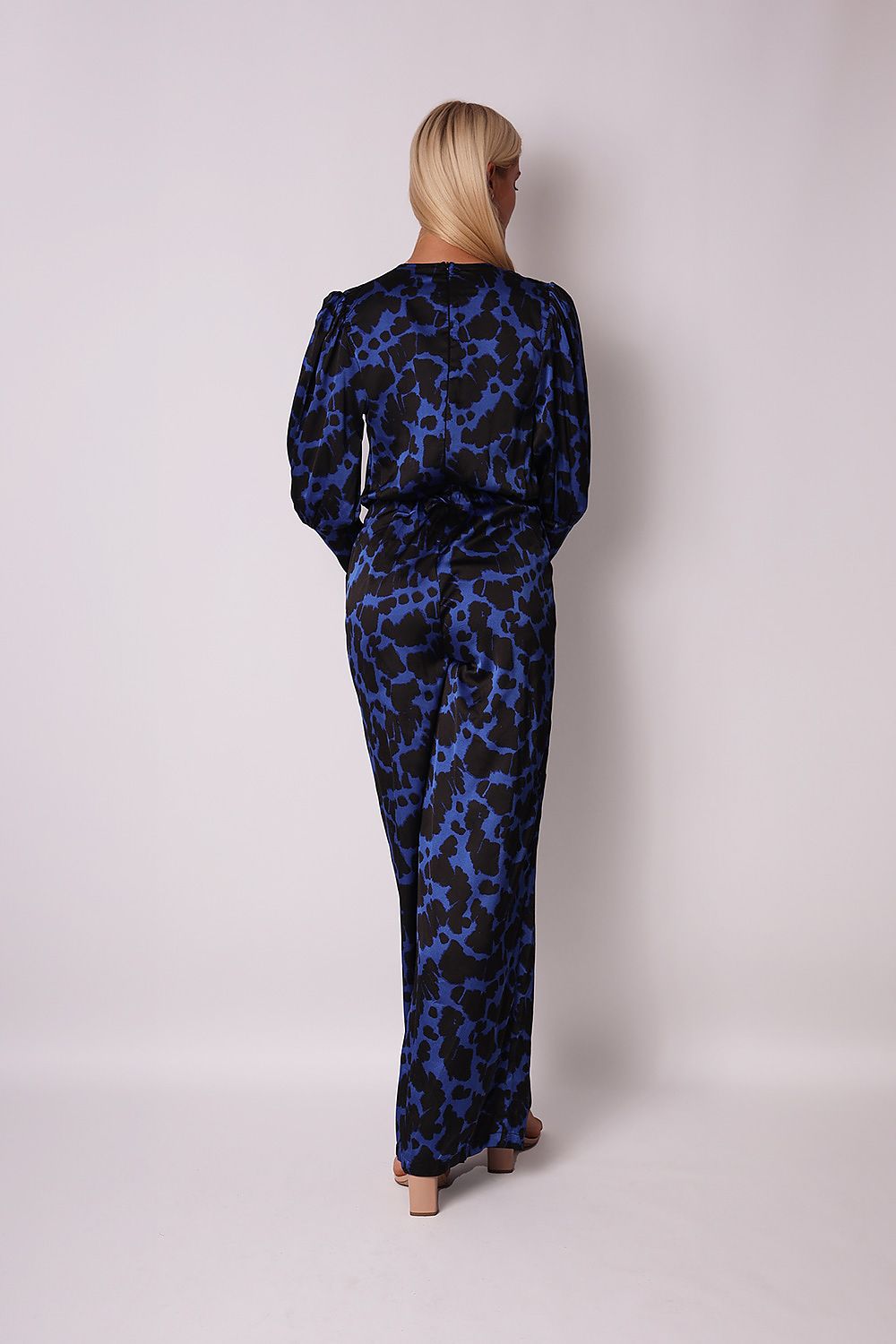 Suit model 191909 Ax Paris