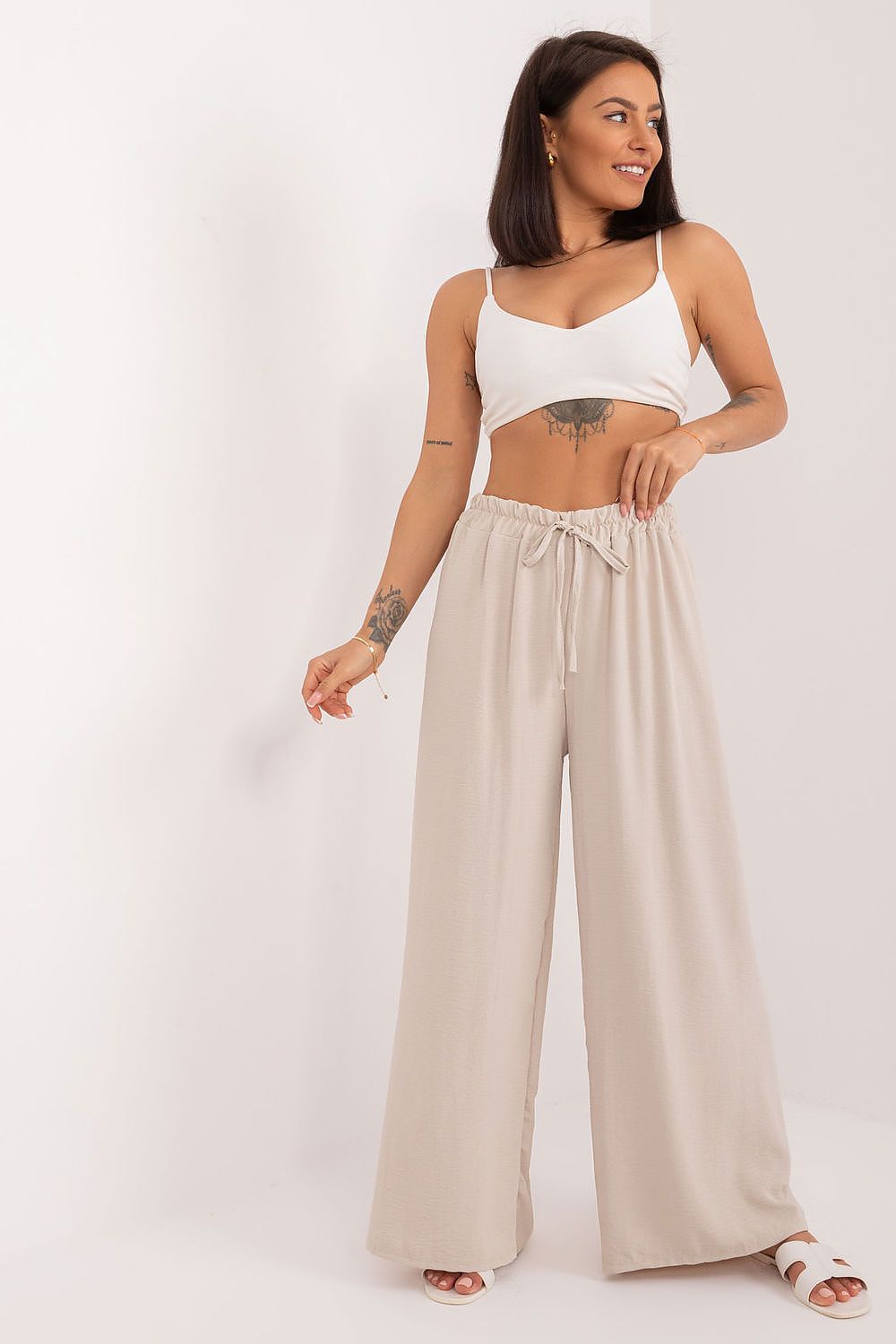 Women trousers model 194718 Italy Moda