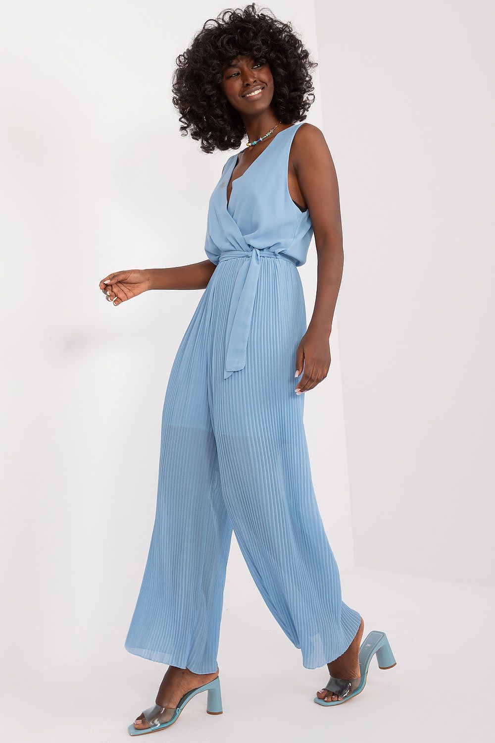 Suit model 196373 Italy Moda