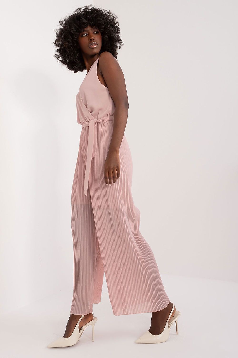 Suit model 196374 Italy Moda