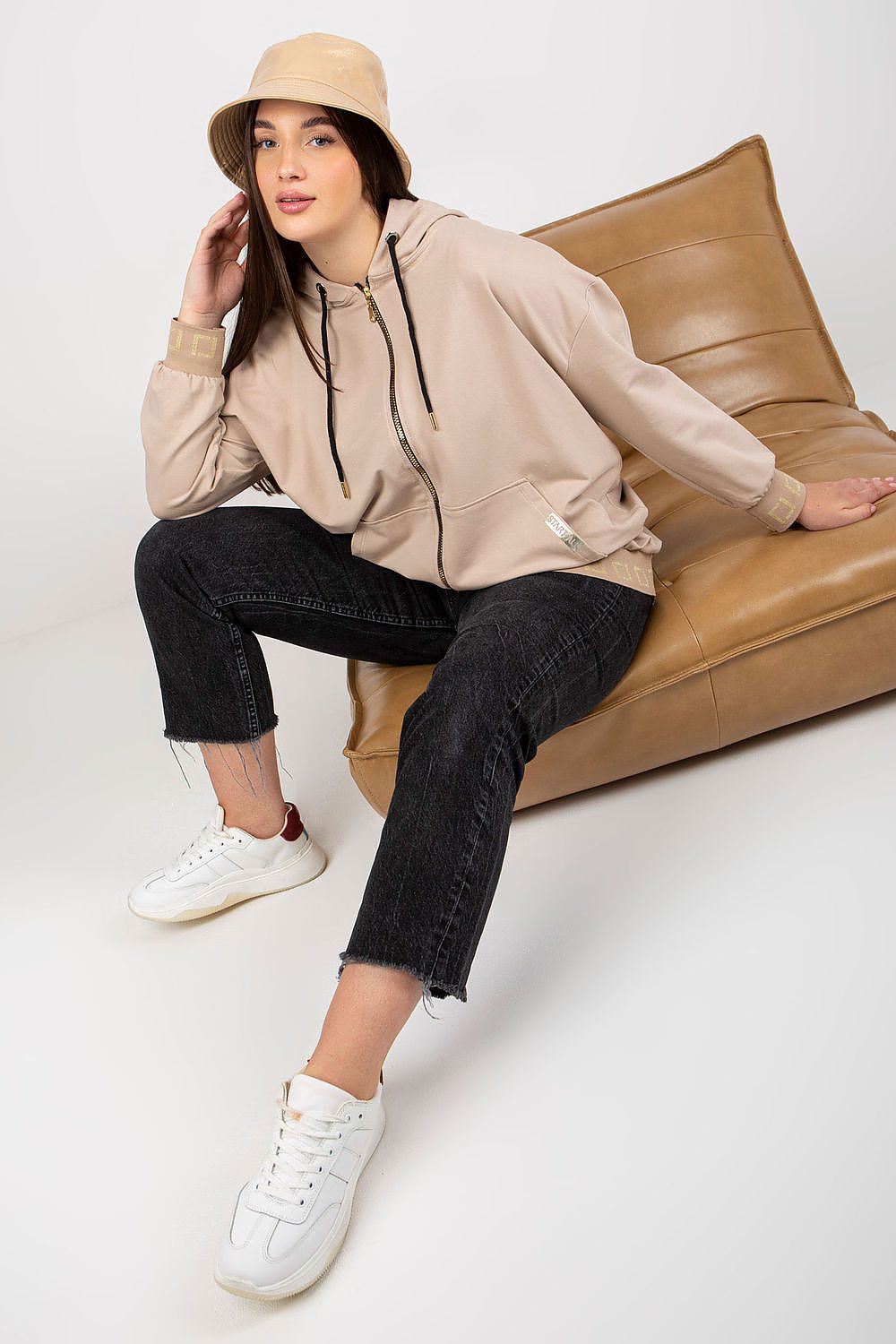 Plus size sweatshirt model 197475 Relevance