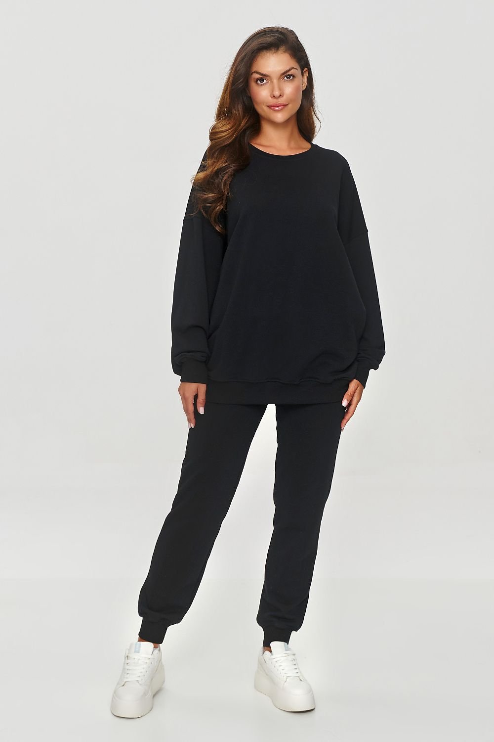  Tracksuit trousers model 200133 Makadamia 