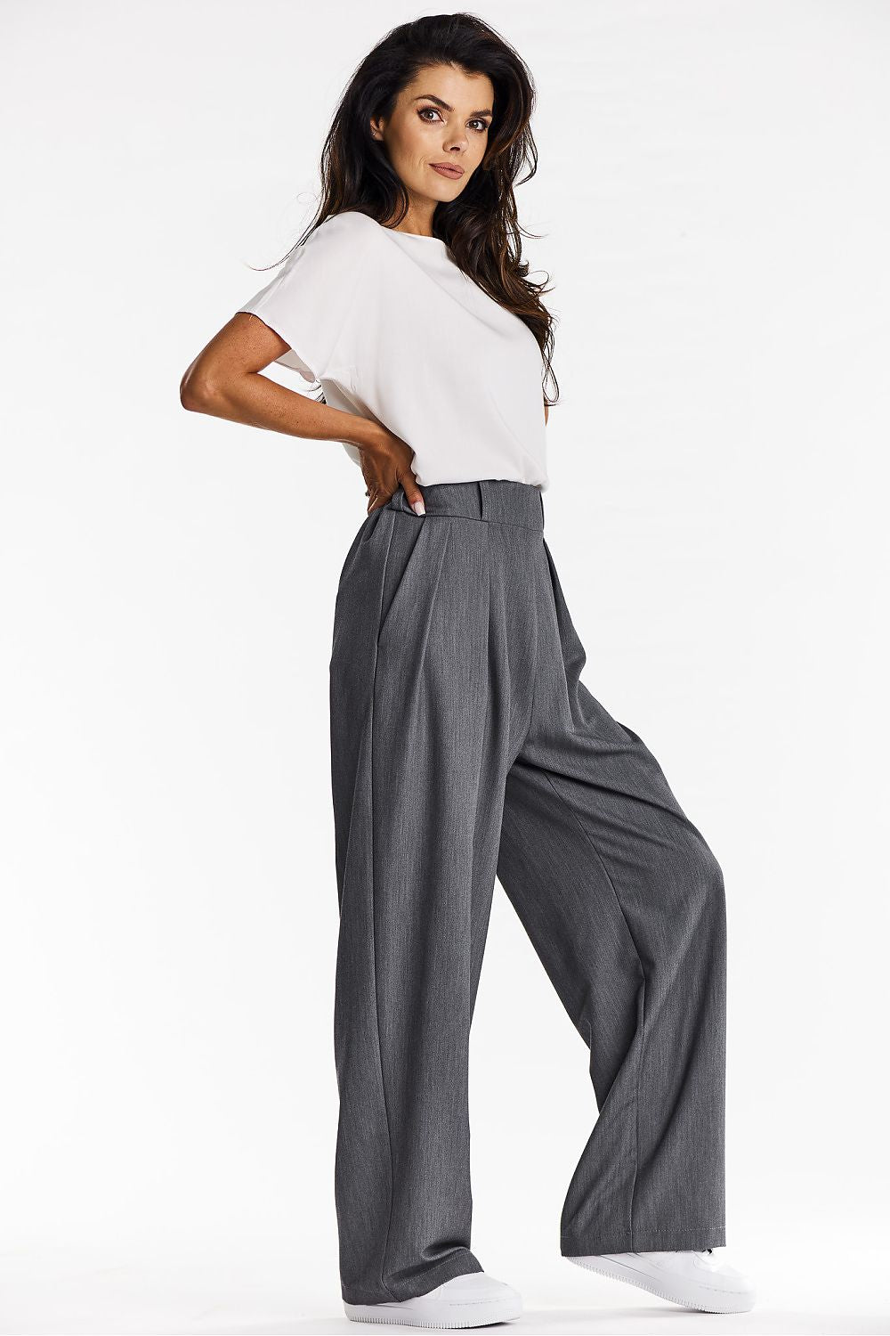 Women trousers model 200571 awama