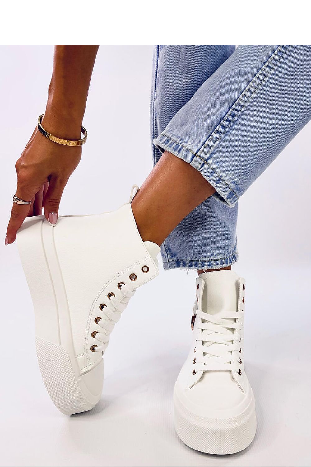 Sneakers model 200765 Inello