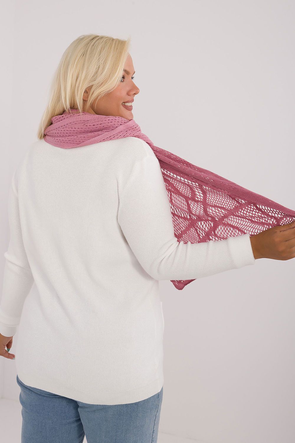 Shawl model 200852 AT