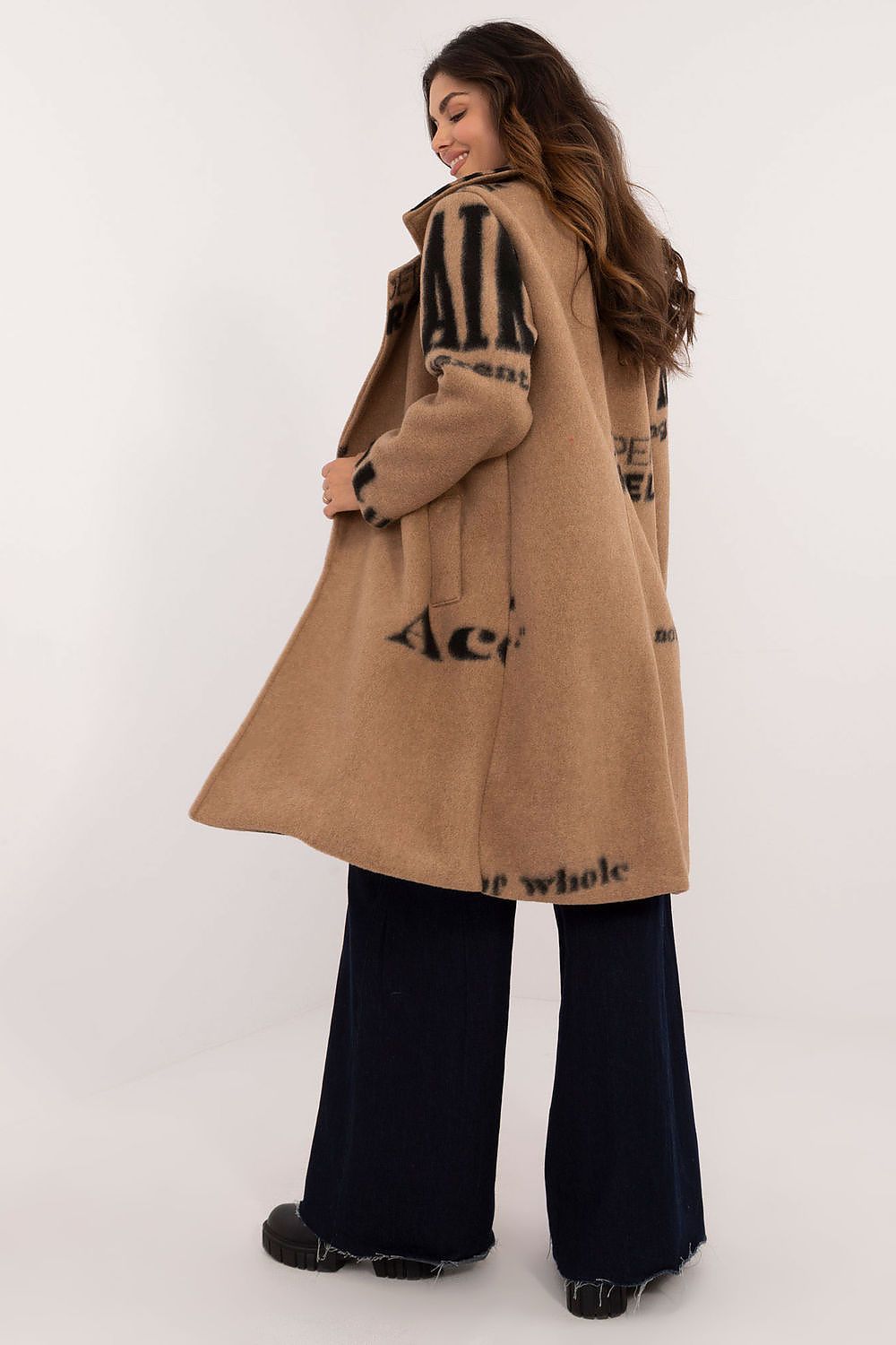 Coat model 200995 Italy Moda