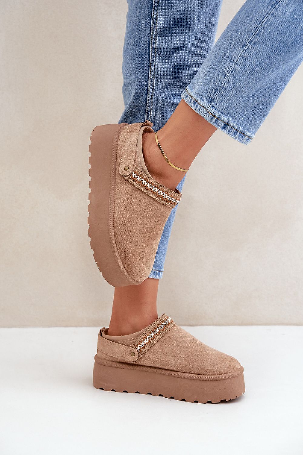  Snow boots model 204869 Step in style 