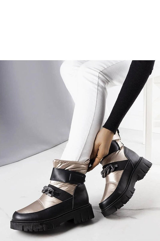 Boots model 205141 Solea