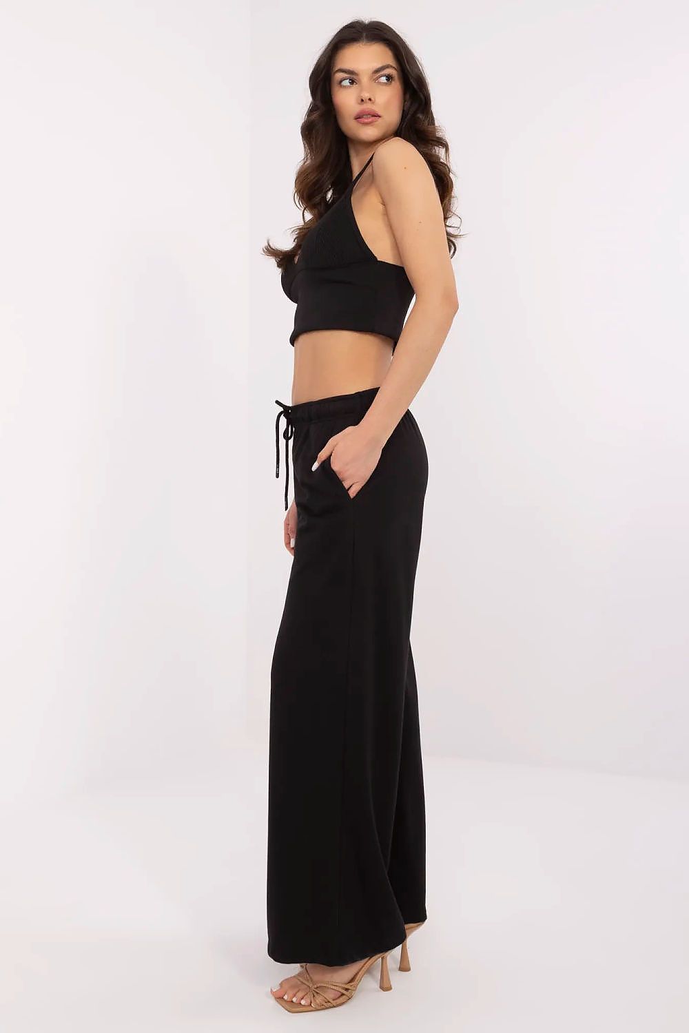  Tracksuit trousers model 210620 Relevance 