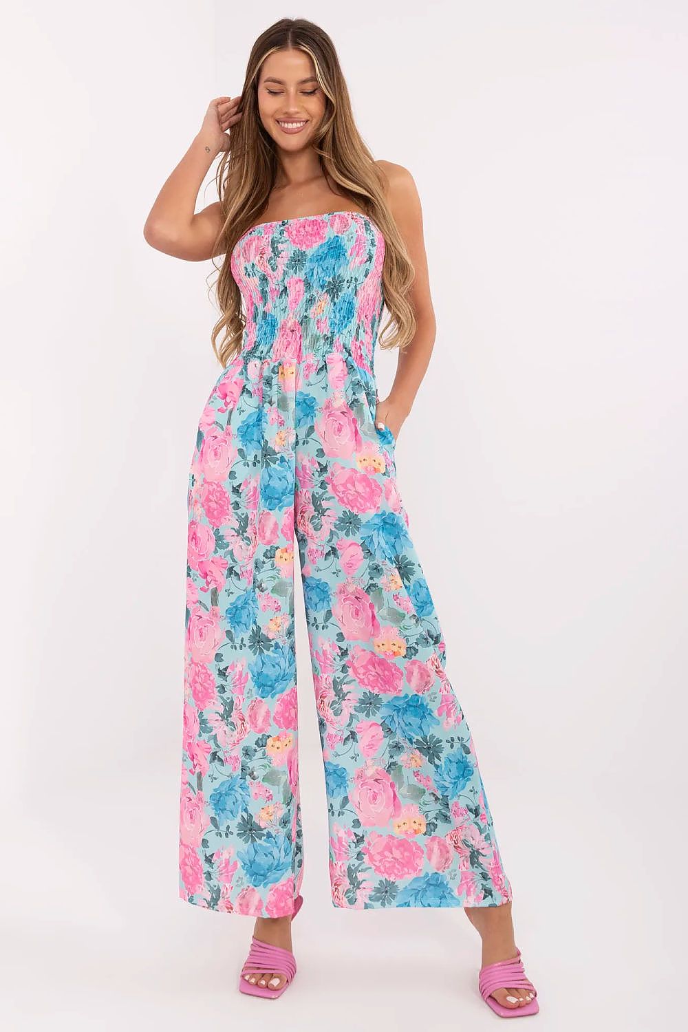  Suit model 213304 Italy Moda 