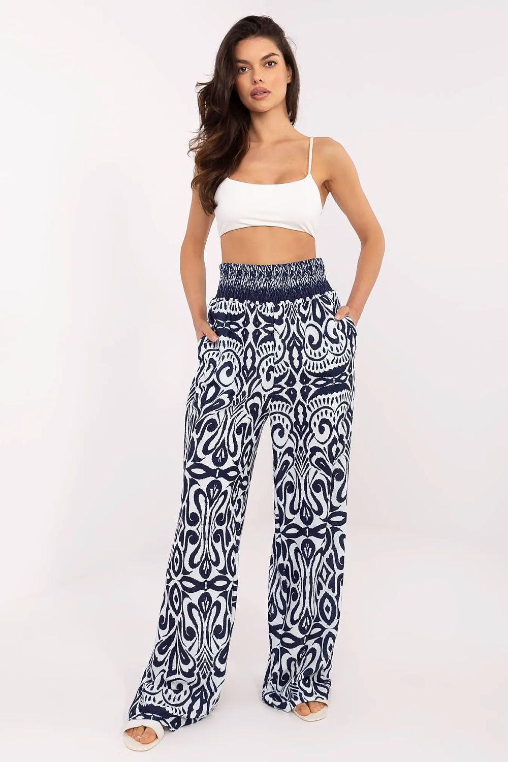  Women trousers model 213599 Italy Moda 