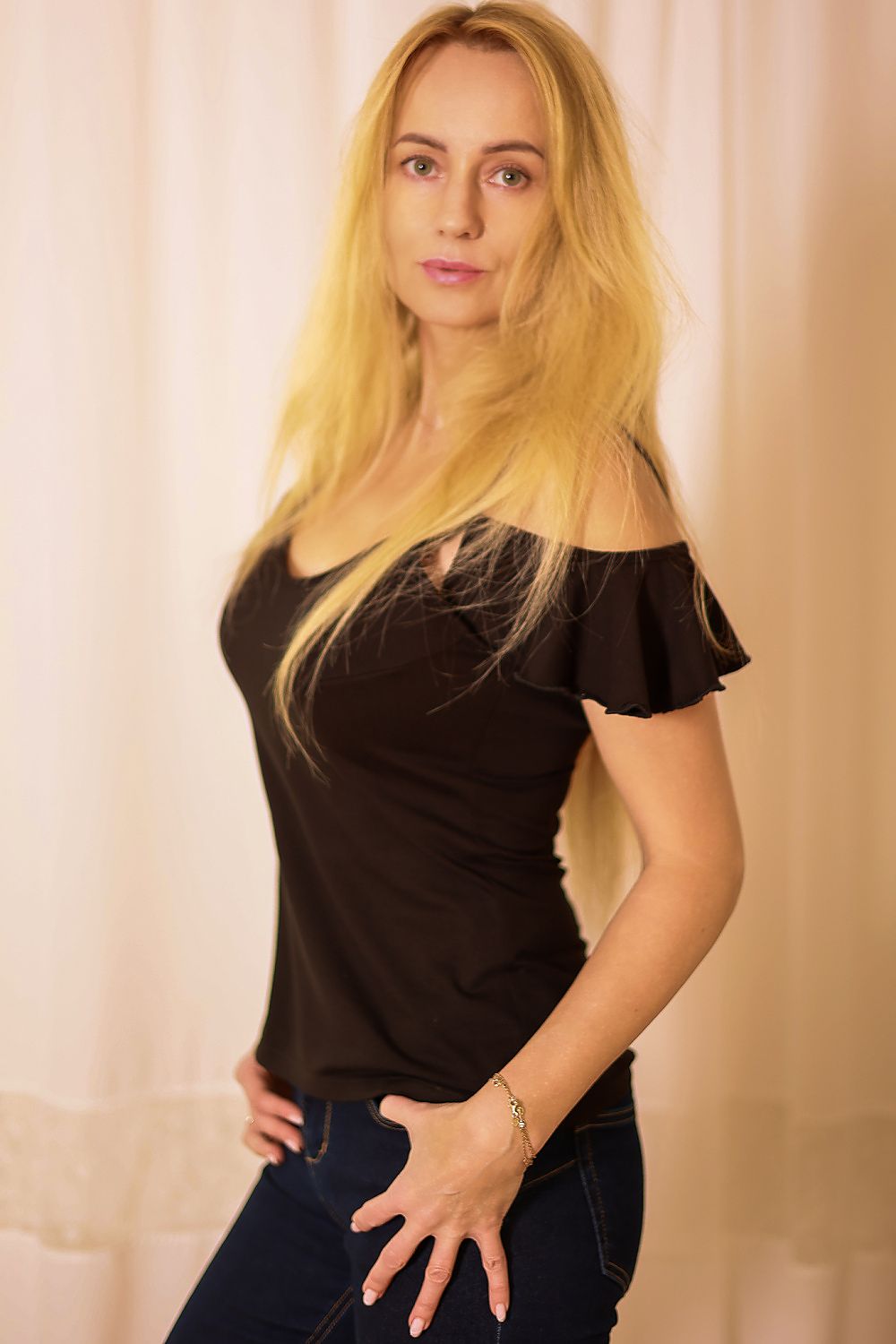  Blouse model 214232 Mirale 