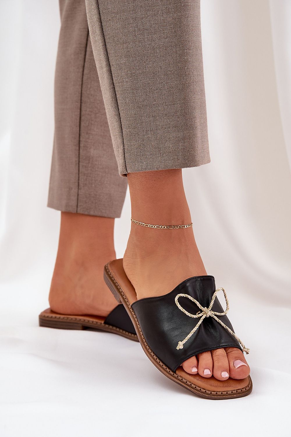  Flip-flops model 214363 Step in style 