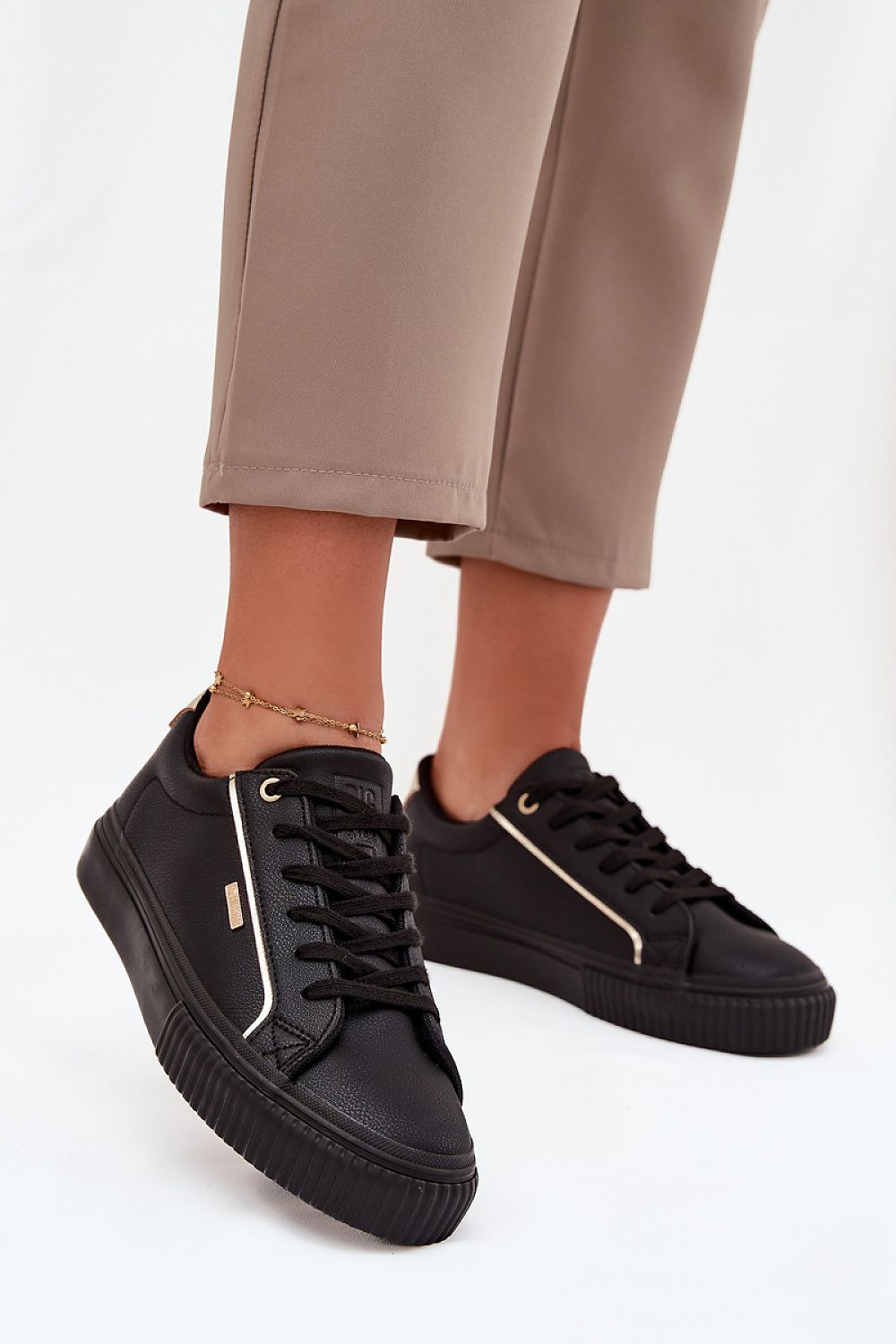  Sport Shoes model 216473 Step in style 