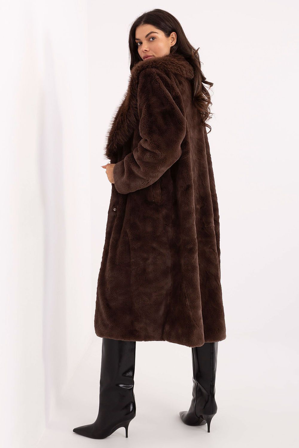  Coat model 220946 Factory Price 