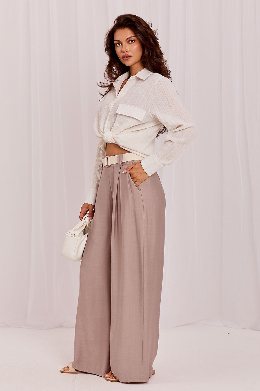  Women trousers model 229385 Rue Paris 