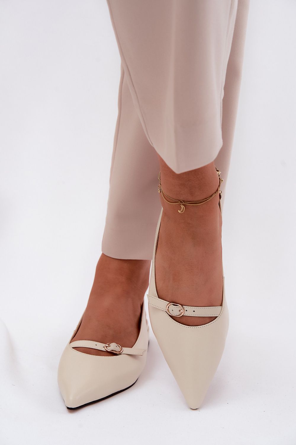  Sandals model 230191 Step in style 