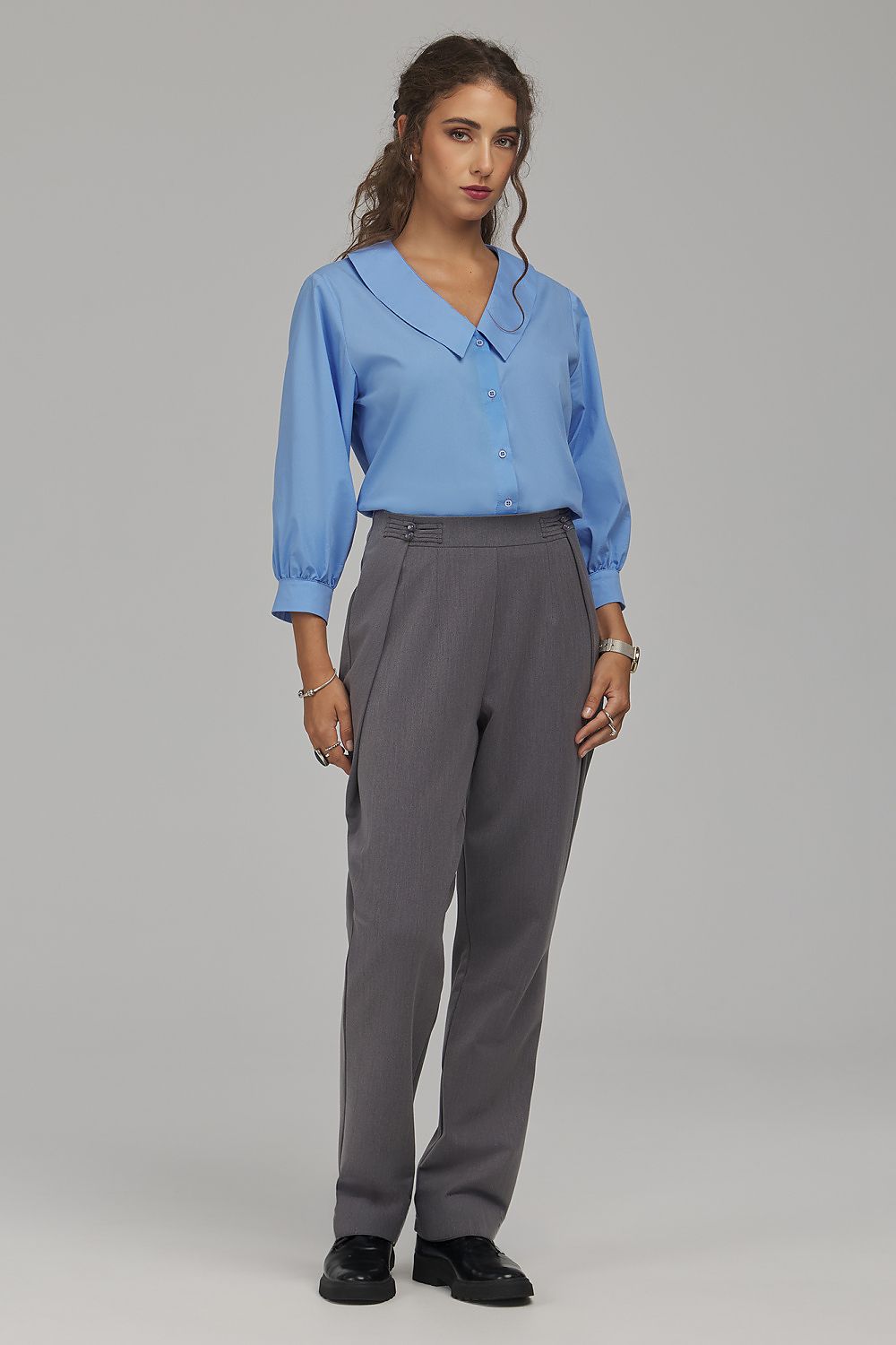  Women trousers model 230984 Nife 