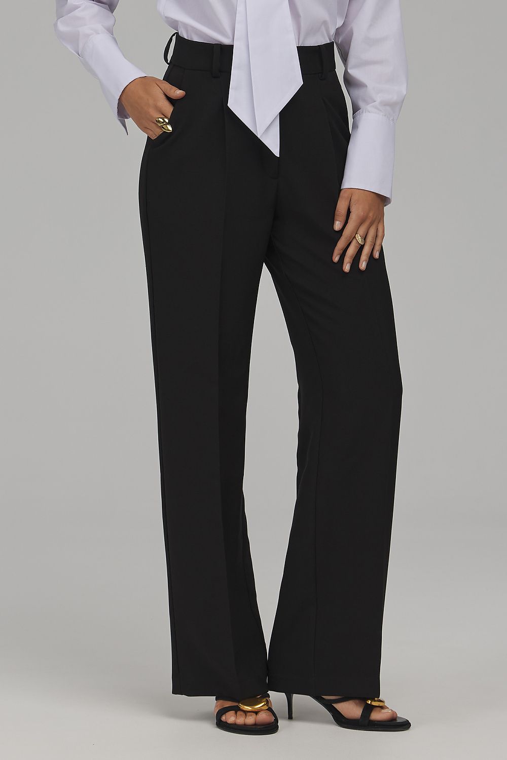  Women trousers model 230988 Nife 