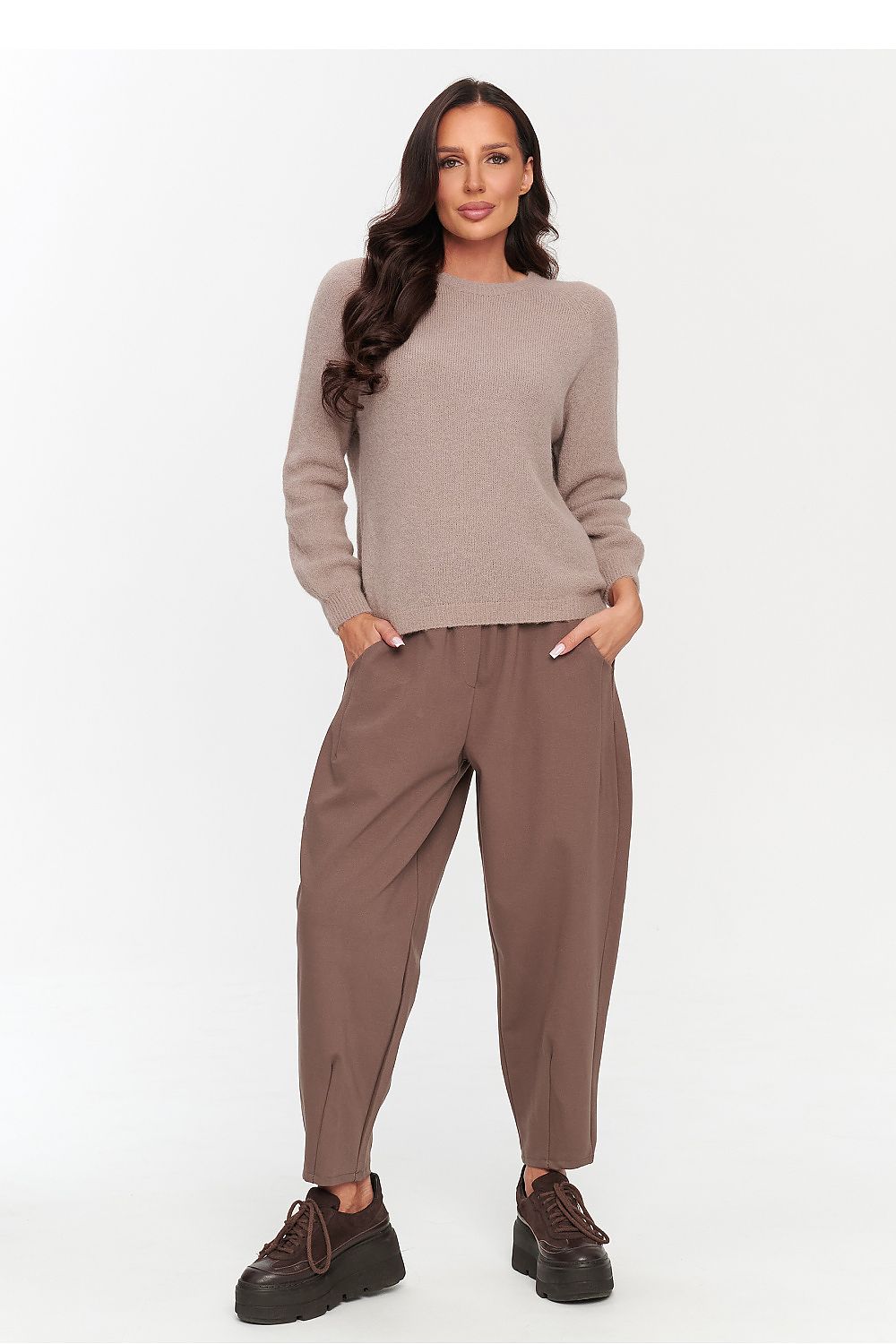 Women trousers model 231980 Makadamia 