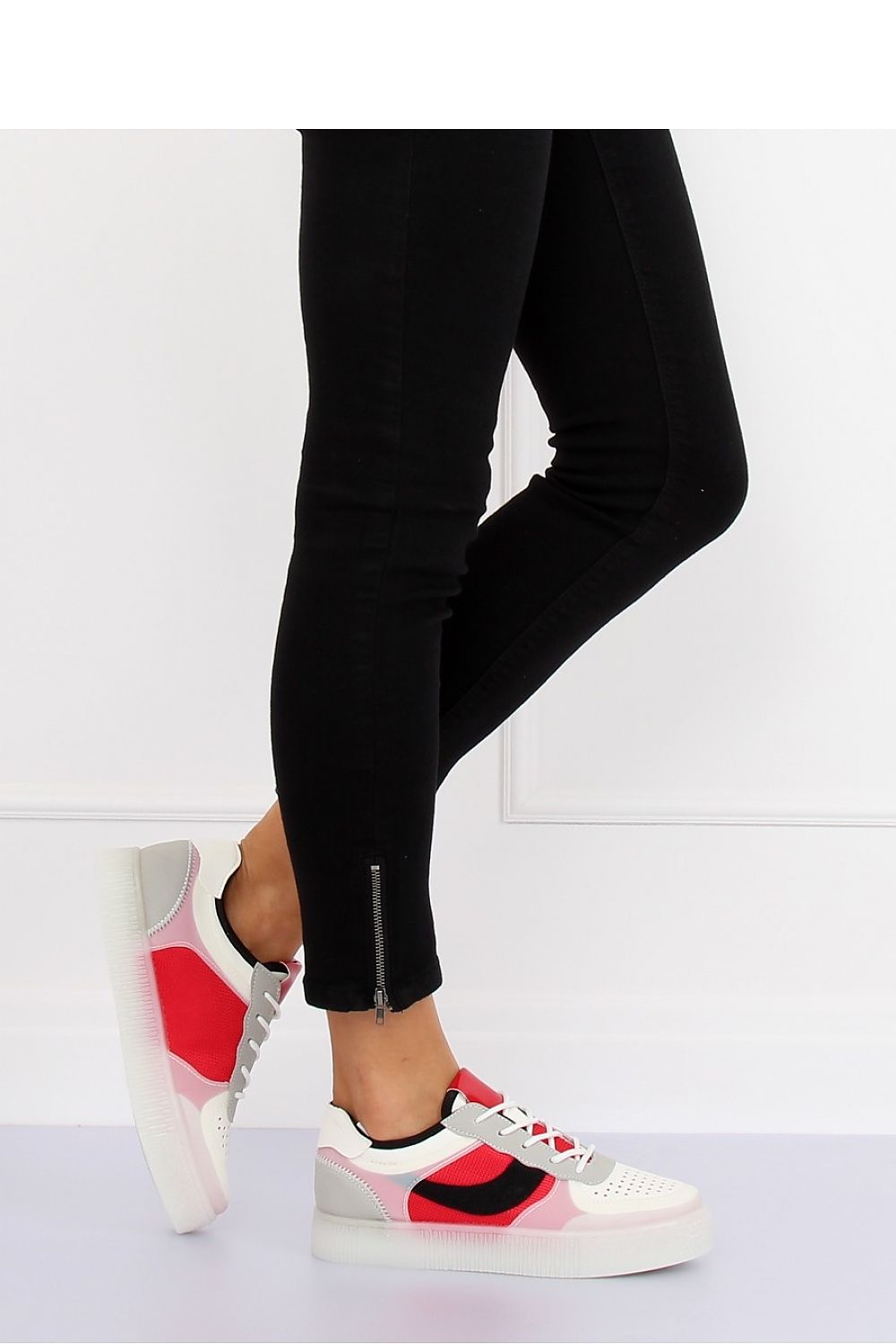  Sneakers model 128144 Inello 