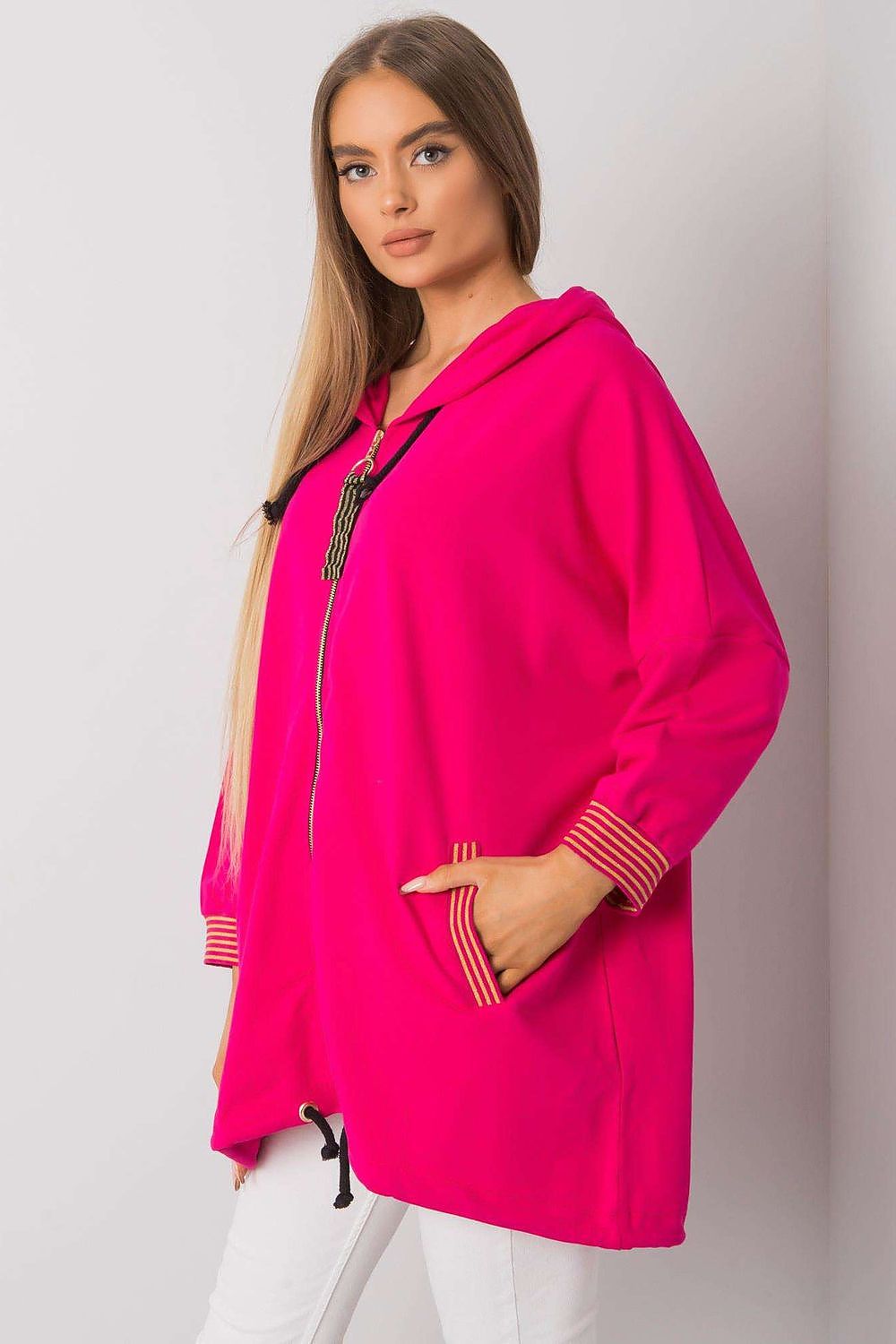  Sweatshirt model 160070 Relevance 