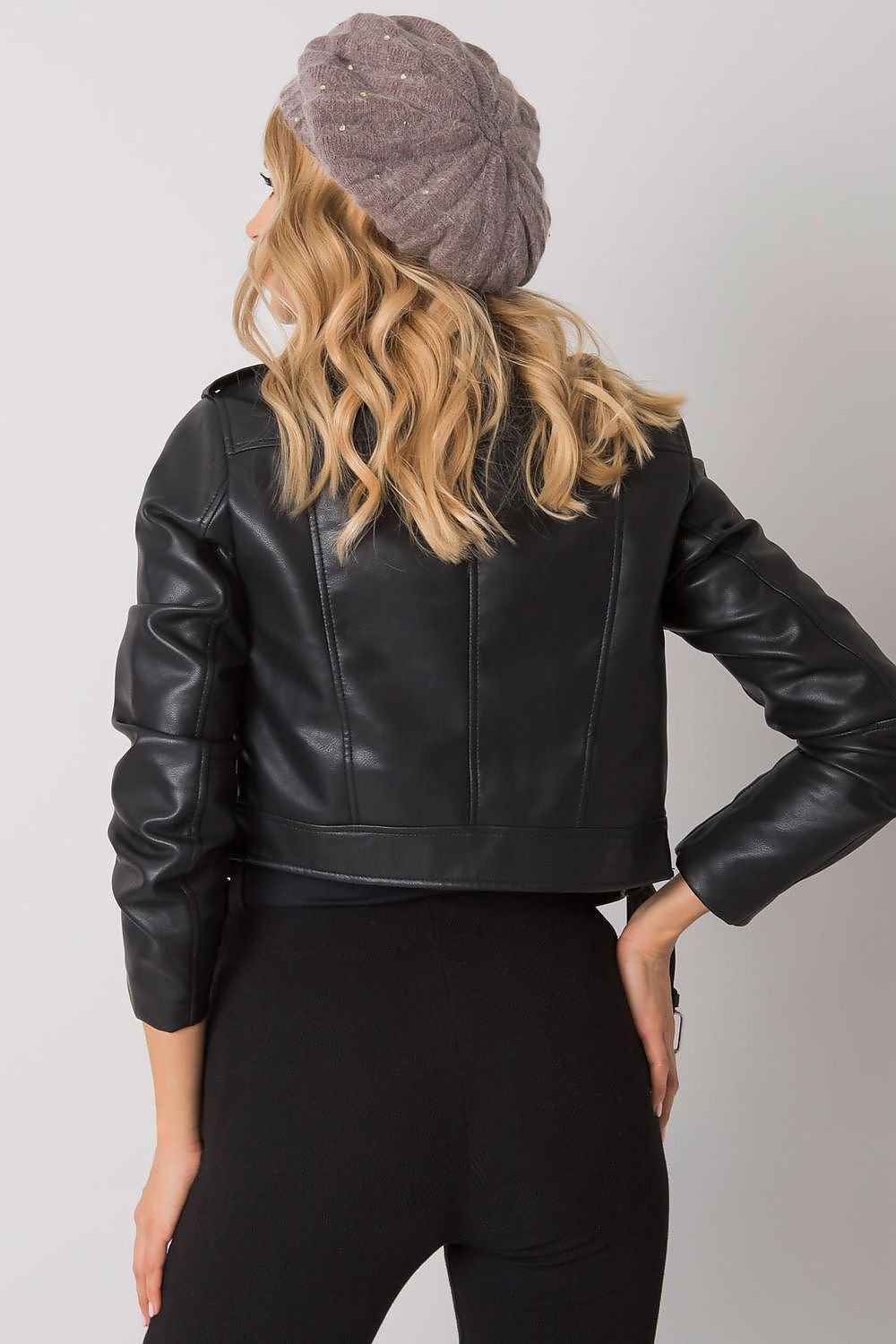 Cap model 161120 AT