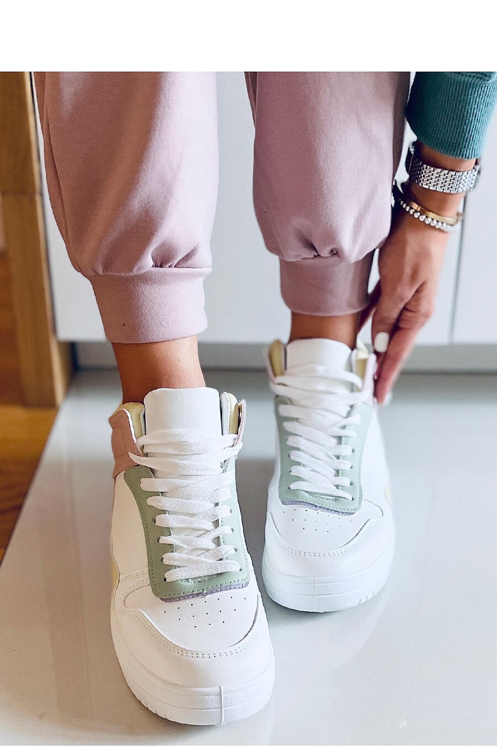  Sneakers model 170603 Inello 