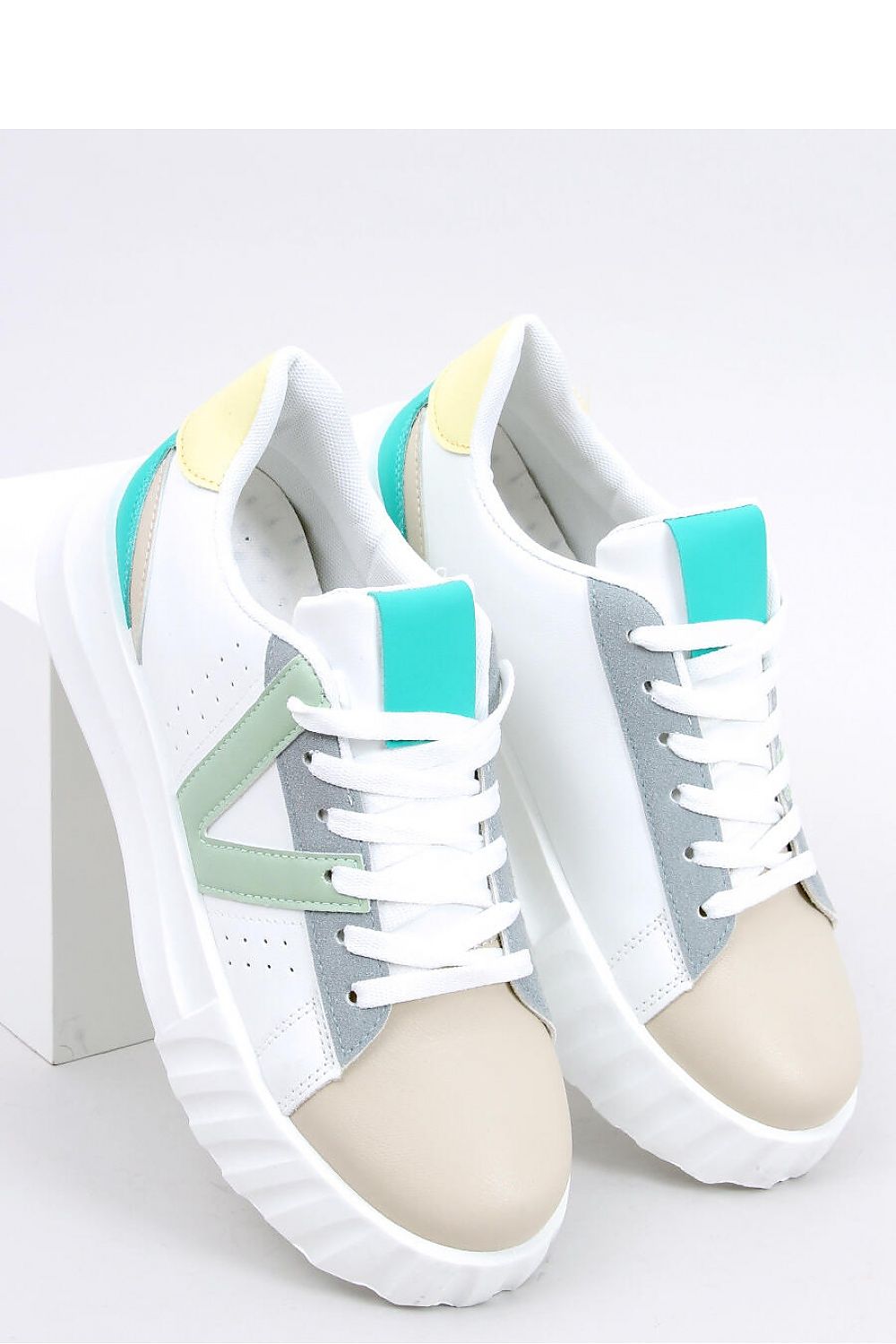  Sneakers model 170631 Inello 