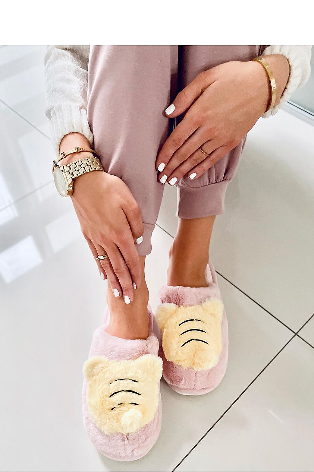  Slippers model 174118 Inello 