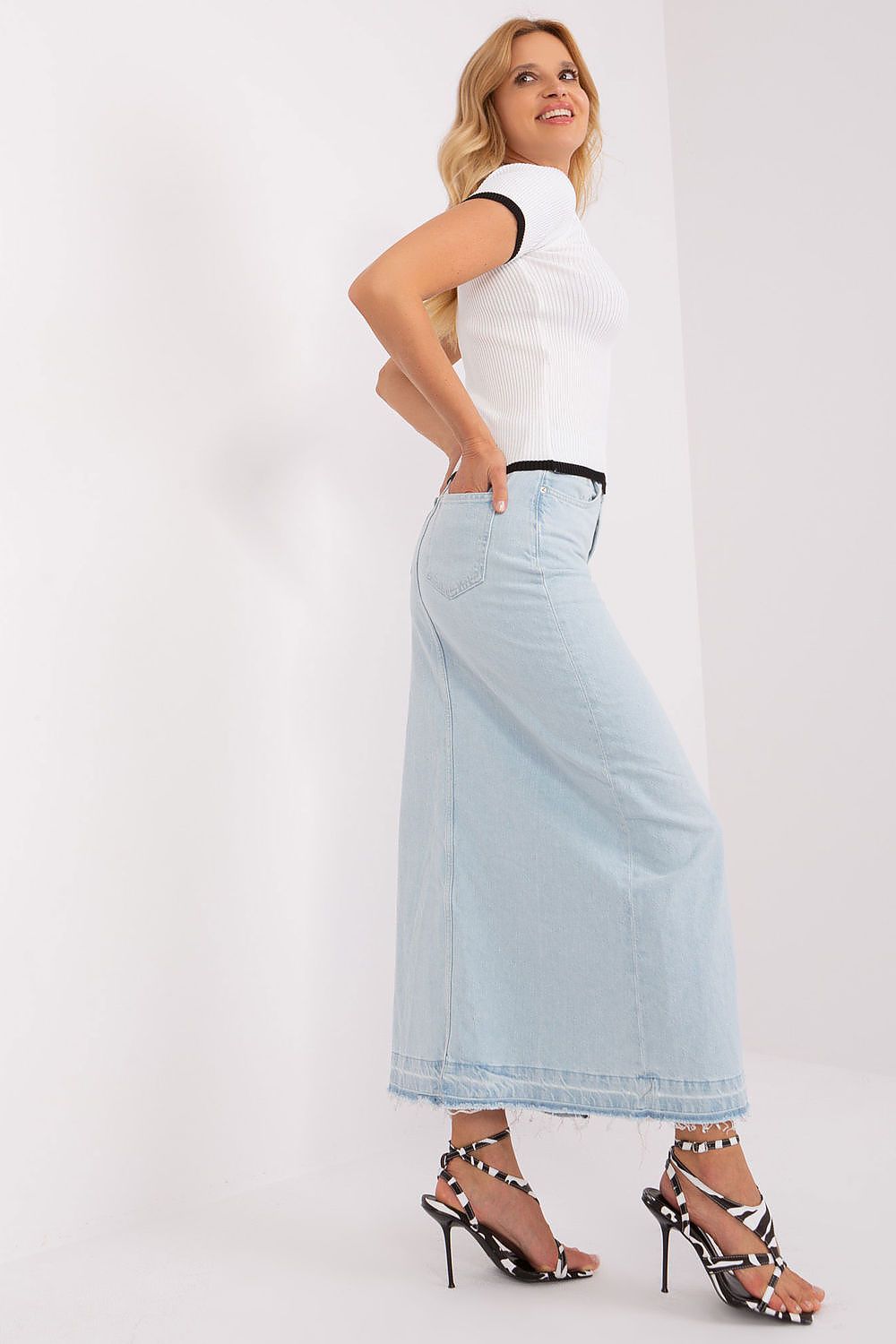  Blouse model 182047 Badu 