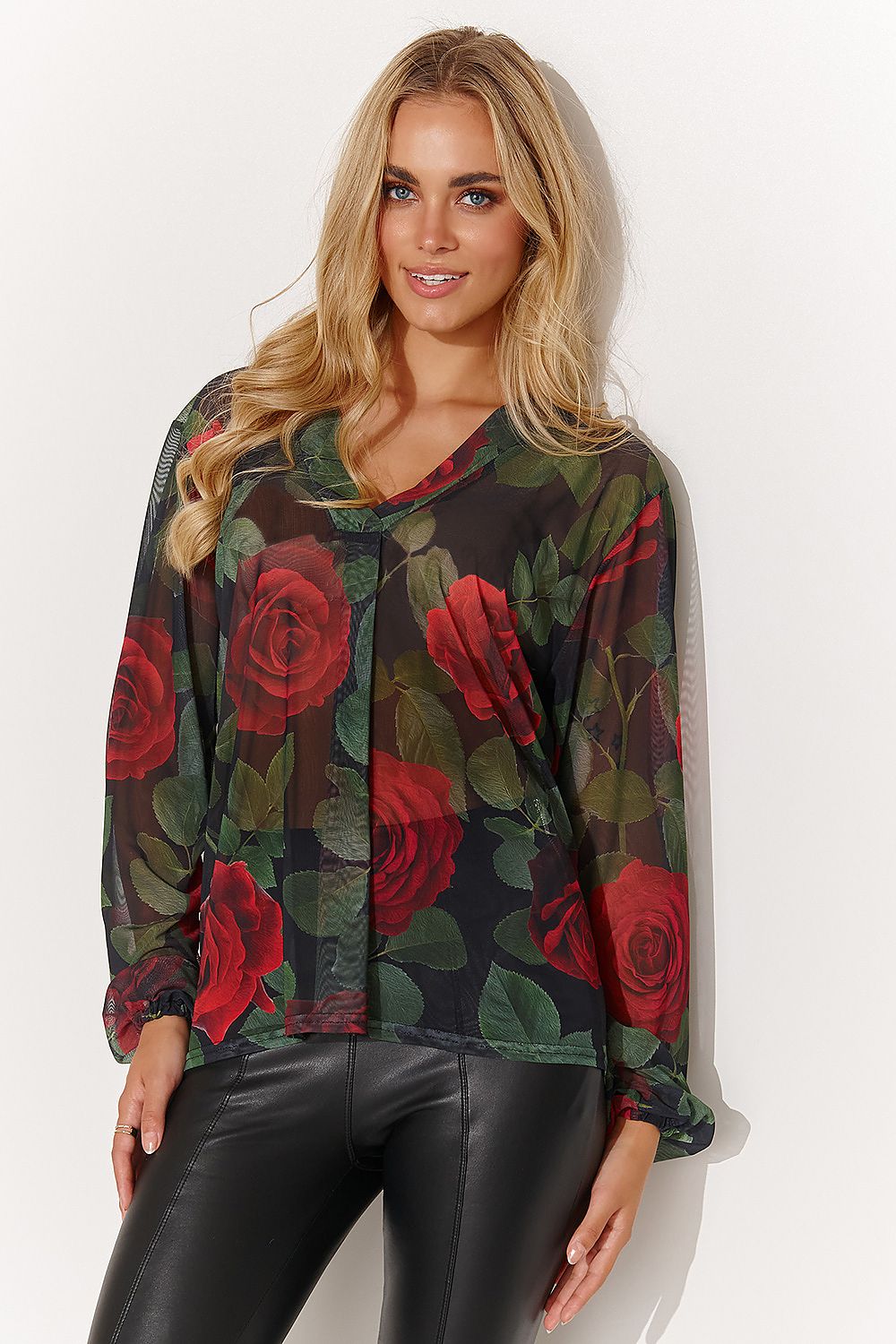  Blouse model 184379 Makadamia 