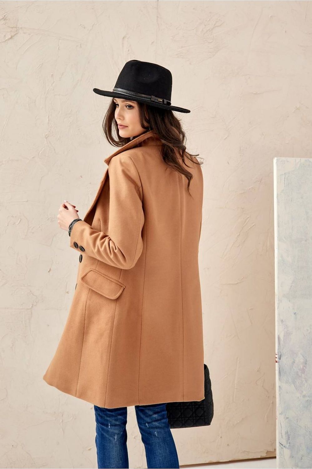 Coat model 184497 Roco Fashion