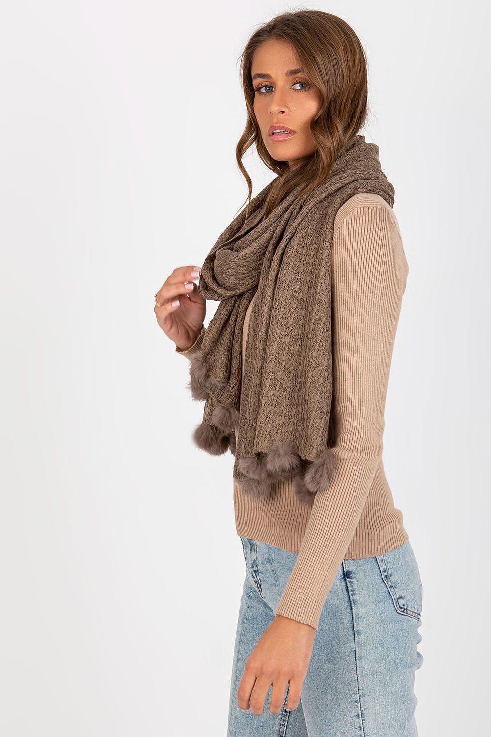 Shawl model 185909 AT