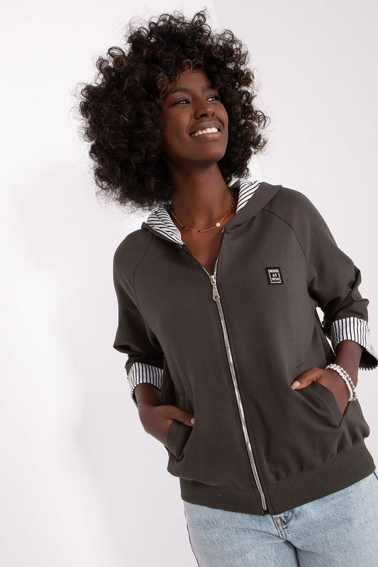 Sweatshirt model 185940 Relevance
