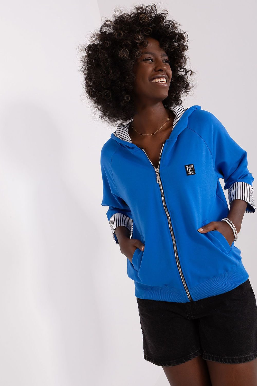Sweatshirt model 185941 Relevance