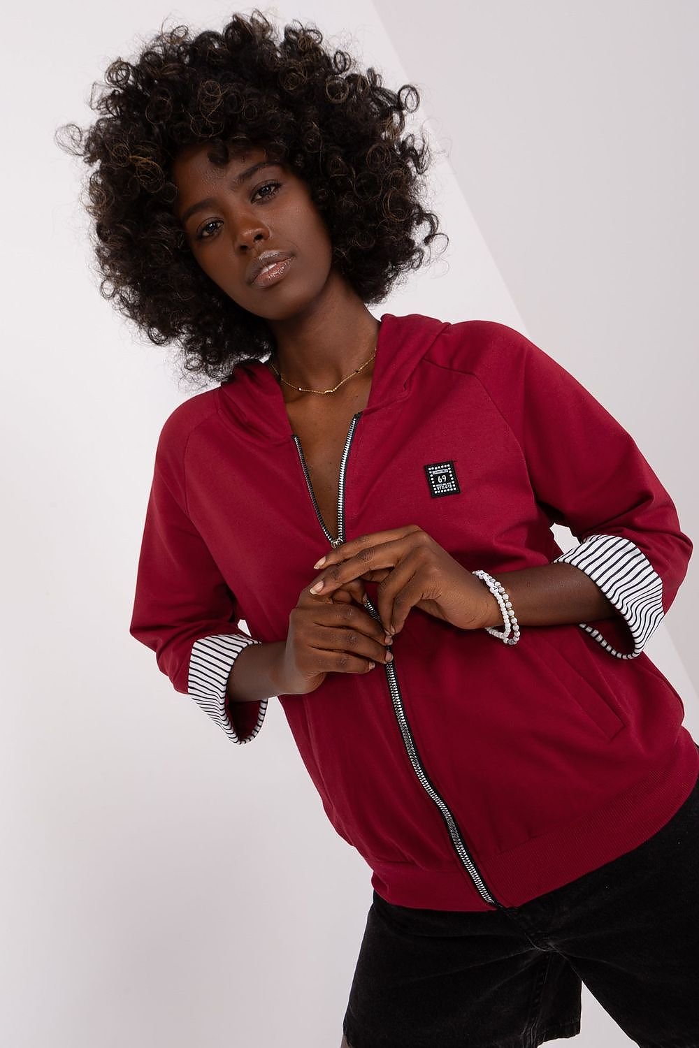 Sweatshirt model 185942 Relevance
