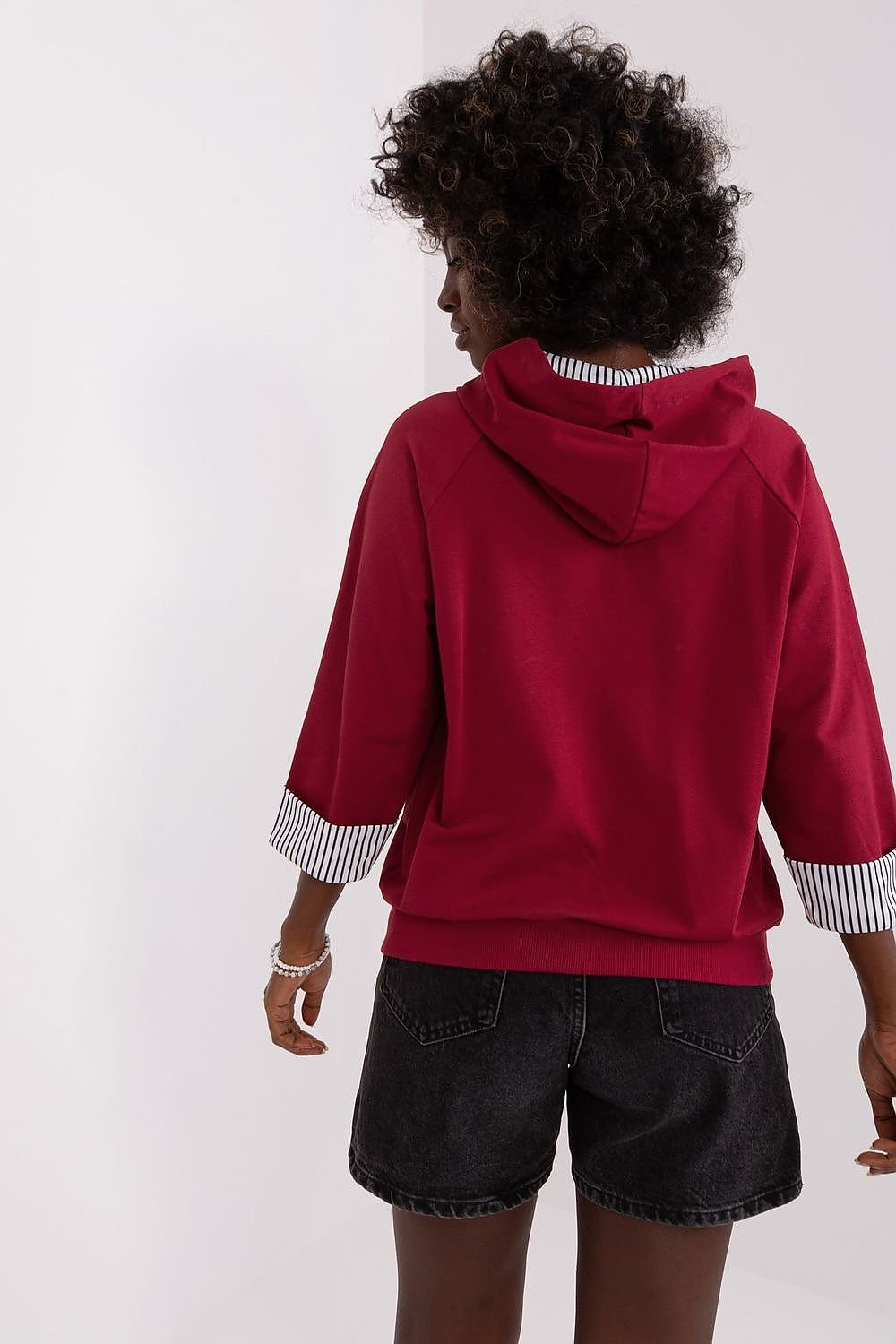 Sweatshirt model 185942 Relevance